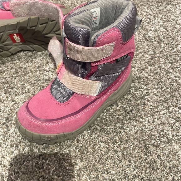 North Face pink Velcro boots. Size 13. - Picture 4 of 6